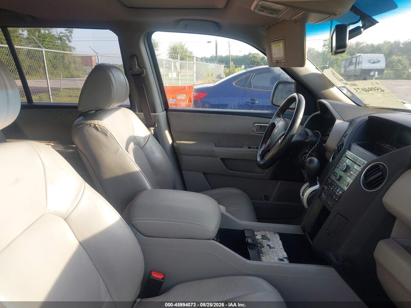 2010 HONDA PILOT auction photo 5