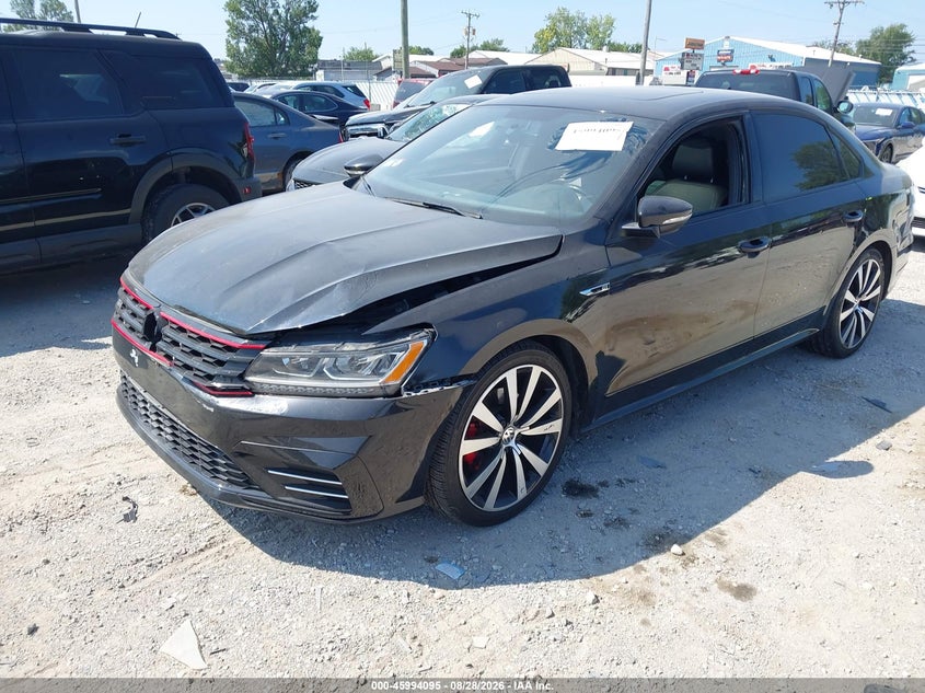 2018 VOLKSWAGEN PASSAT auction photo 2