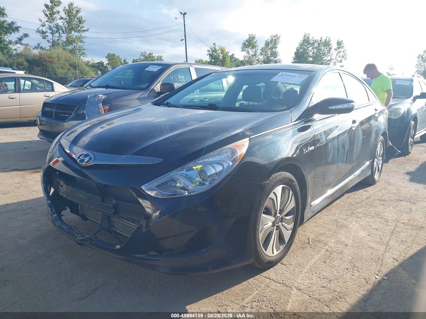 2015 Hyundai Sonata, Front End, IAAI, VIN KMHEC4A48FA125378 — photo 2