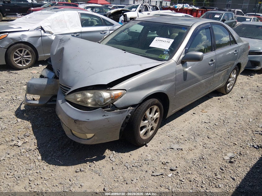 2005 Toyota Camry, Удар спереди, IAAI, VIN 4T1BF30K05U592957 — фото 2