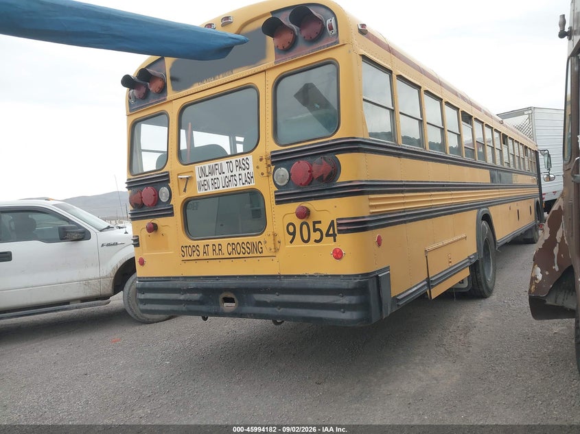 1990 BLUE BIRD SCHOOL BUS / TRANSIT BUS auction photo 4