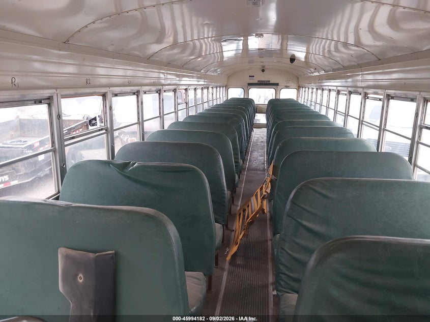 1990 BLUE BIRD SCHOOL BUS / TRANSIT BUS auction photo 8