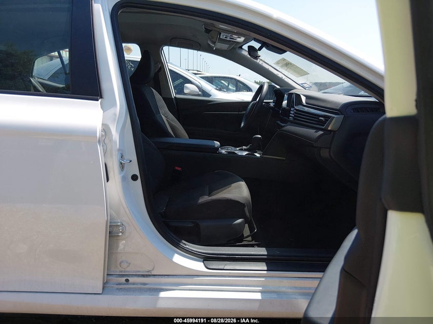 2025 TOYOTA CAMRY auction photo 5