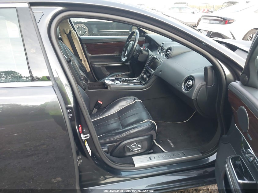 2013 JAGUAR XJ auction photo 5