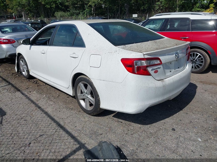 Vin: 4t1bf1fk4cu102805, lot: 46493554, toyota camry se 20123
