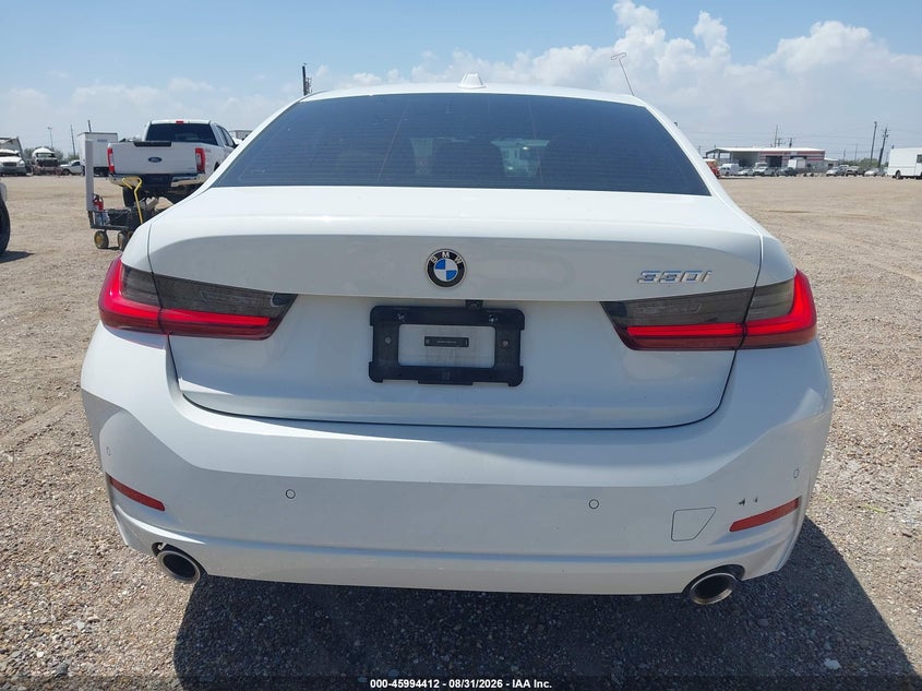 BMW 330I - zdjęcie 16