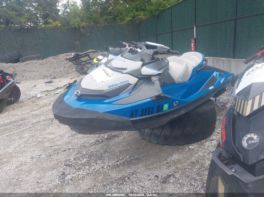 2019 SEADOO GTX 155 auction photo 2
