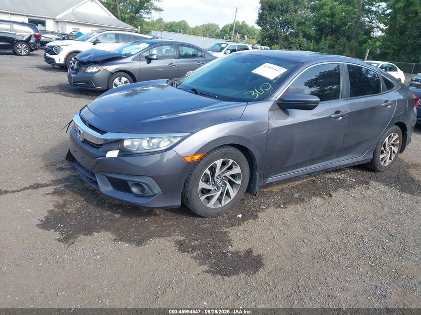 2017 Honda Civic, Правый бок, IAAI, VIN 2HGFC2F80HH555145 — фото 2