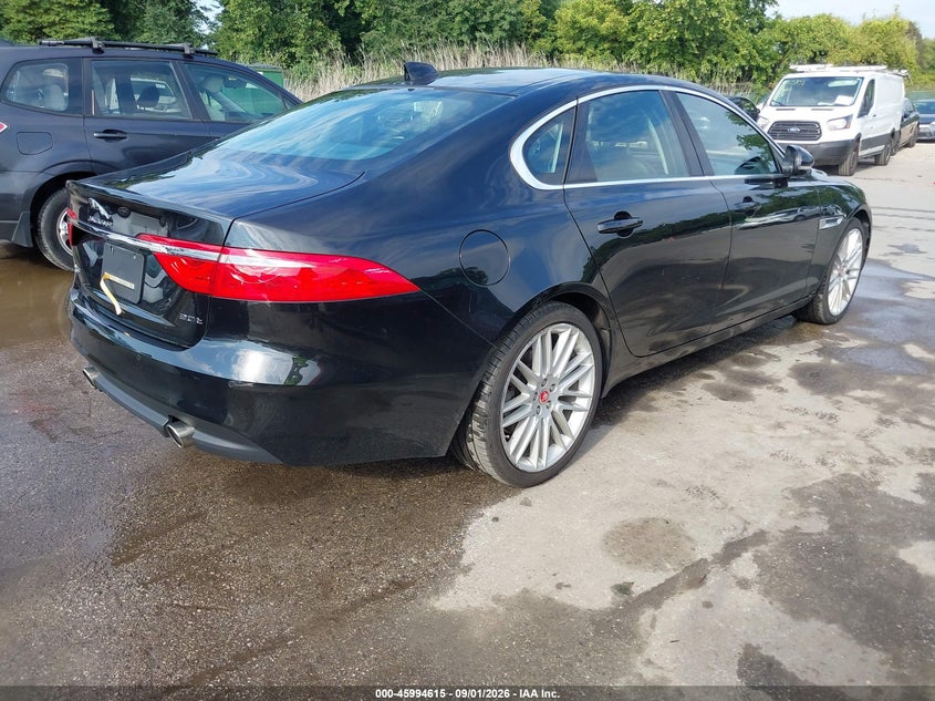 Vin: sajbe4gx5lcy85322, lot: 46493960, jaguar xf 30t prestige rwd automatic 20204