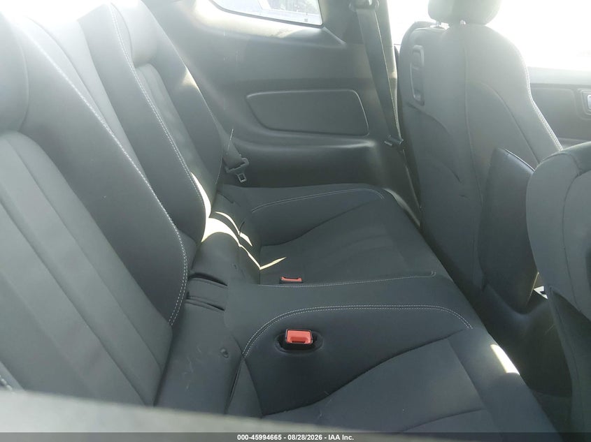 2019 FORD MUSTANG auction photo 8