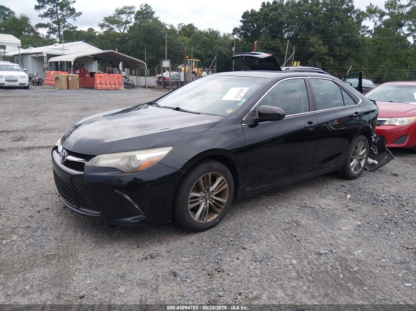 TOYOTA CAMRY - zdjęcie 2