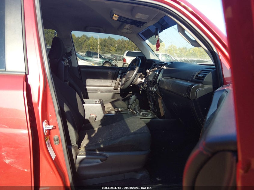 2016 TOYOTA 4RUNNER auction photo 5