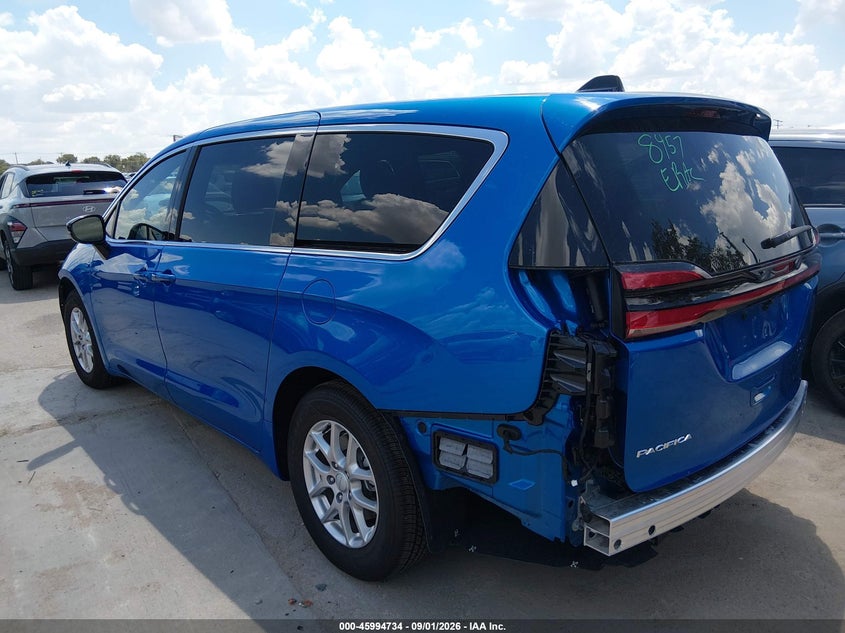 2027 CHRYSLER PACIFICA auction photo 3