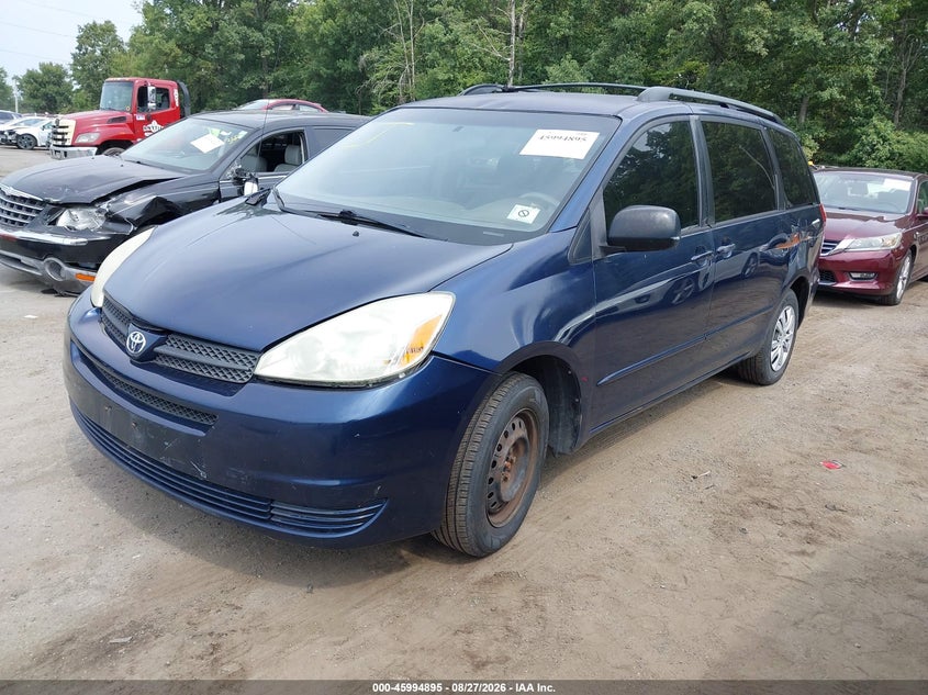 2005 TOYOTA SIENNA auction photo 2