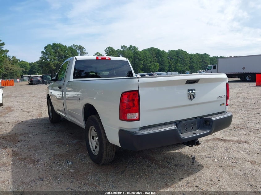 Vin: 3c6jr7dg1hg675400, lot: 46494256, ram 1500 tradesman  4x4 8' box 20173