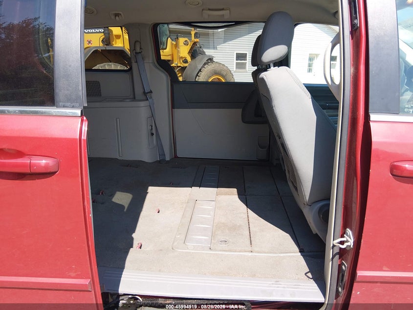 CHRYSLER TOWN & COUNTRY 2010 VIN 2A4RR4DE2AR150669
