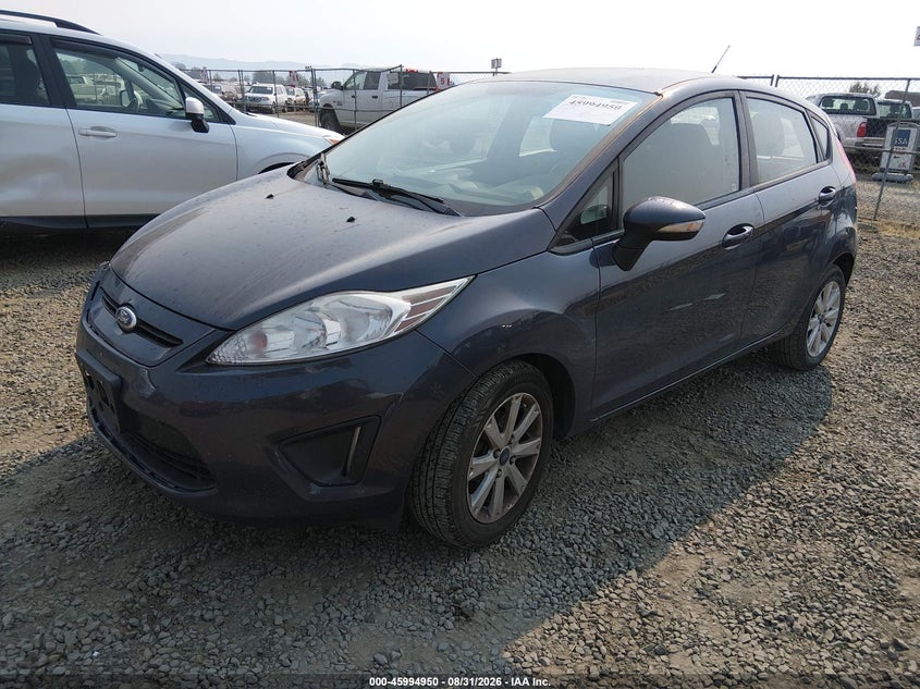 2013 Ford Fiesta, Right Front, IAAI, VIN 3FADP4EJ5DM195639 — photo 2