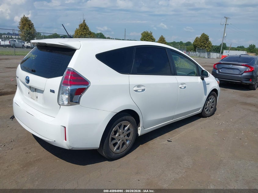 صورة 4 - TOYOTA PRIUS V