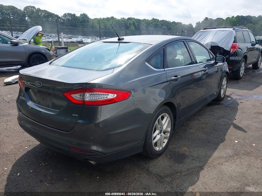 2015 FORD FUSION auction photo 4