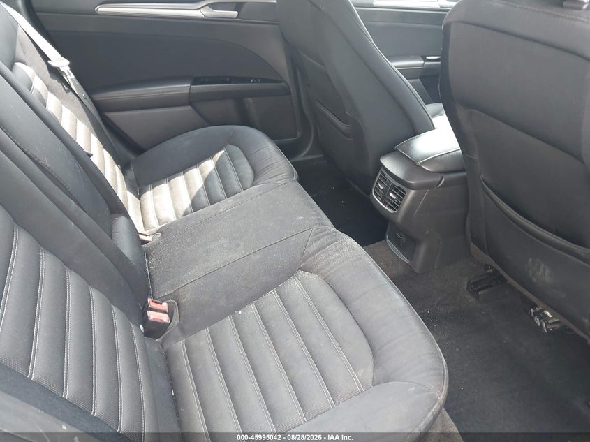 2015 FORD FUSION auction photo 8