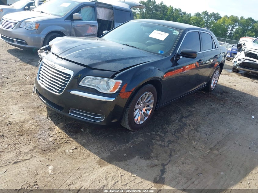 2013 Chrysler 300, Удар спереди, IAAI, VIN 2C3CCAAG0DH509730 — фото 2