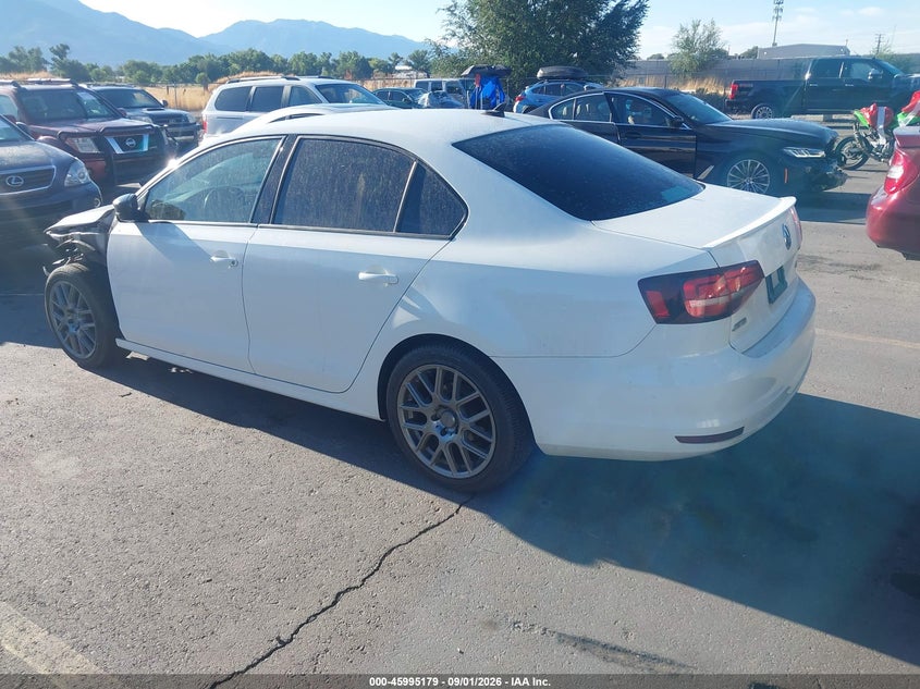 2016 VOLKSWAGEN JETTA auction photo 3