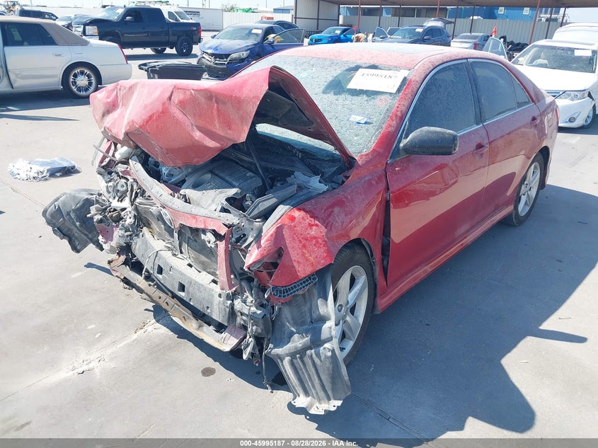 2011 Toyota Camry, Front End, IAAI, VIN 4T1BF3EK3BU738918 — photo 2