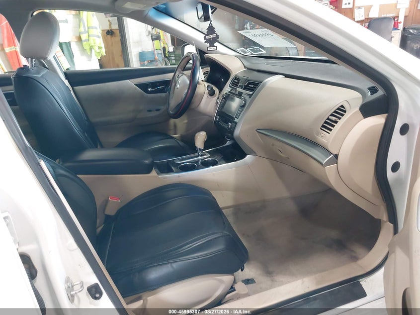 2014 NISSAN ALTIMA auction photo 5