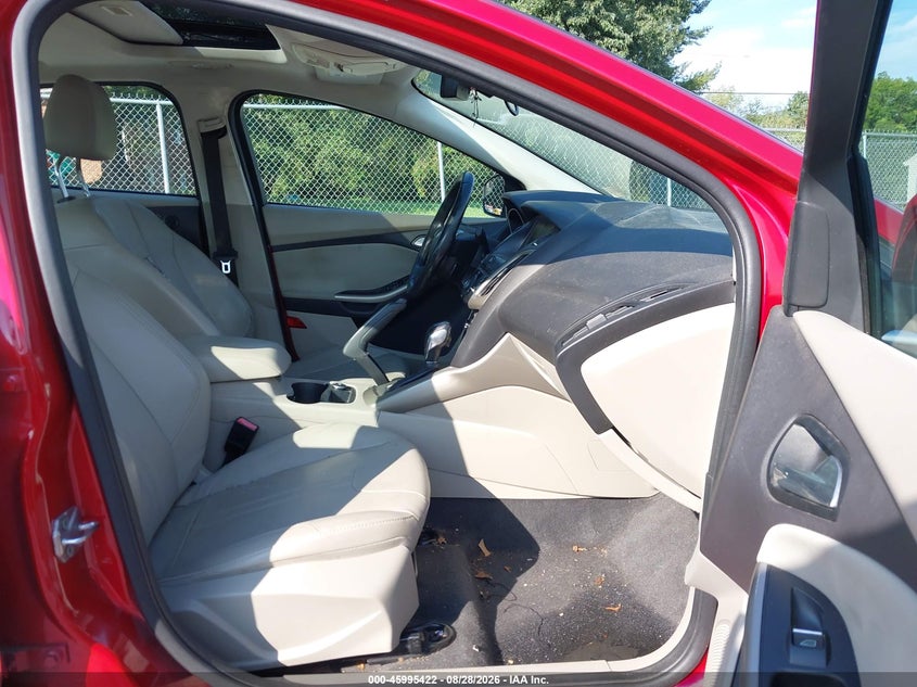 2012 FORD FOCUS auction photo 5