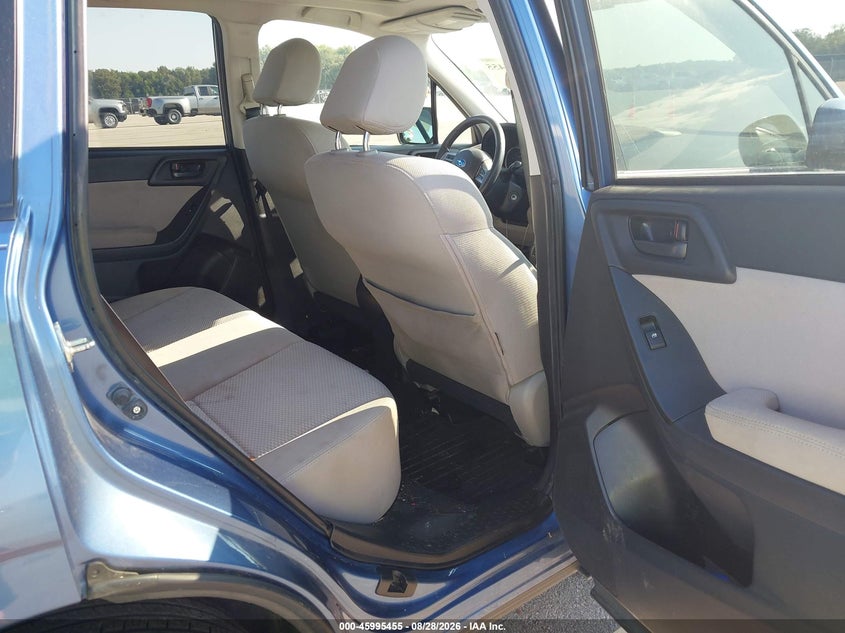 2015 SUBARU FORESTER 2.5I PREMIUM · Photo 8
