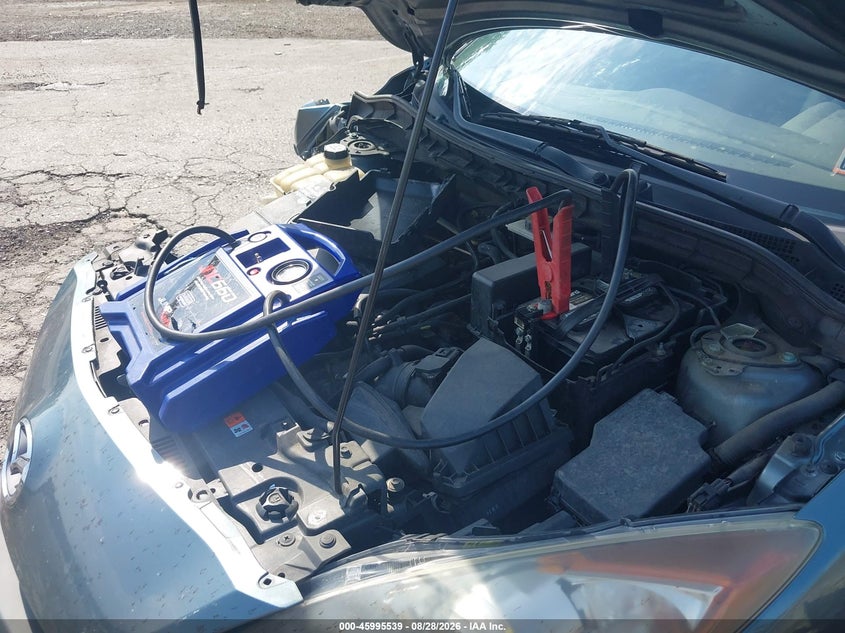 MAZDA MAZDA3 2012 VIN JM1BL1UF6C1561368