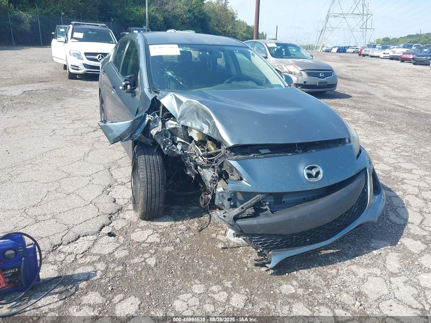 MAZDA MAZDA3 2012 VIN JM1BL1UF6C1561368