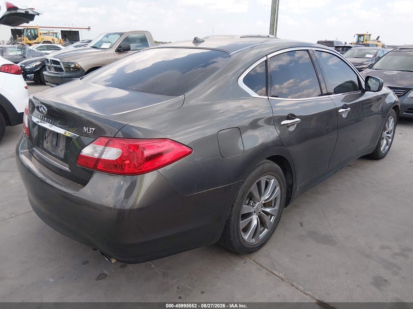 2012 INFINITI M37 auction photo 4