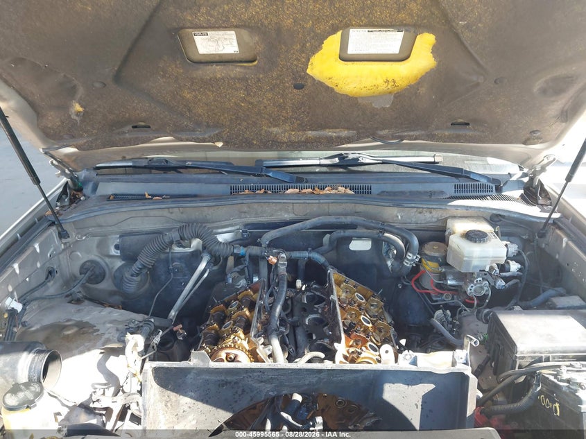 2004 TOYOTA 4RUNNER auction photo 6