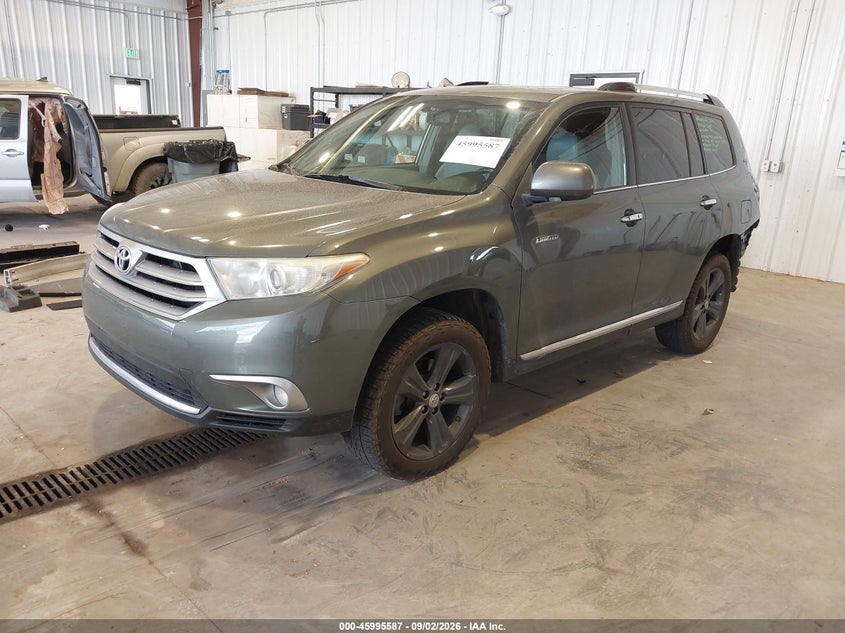 2013 Toyota Highlander, Удар сзади, IAAI, VIN 5TDDK3EH6DS188568 — фото 2