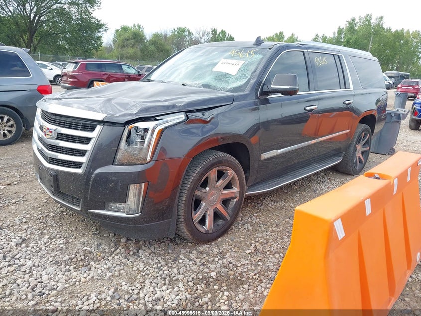 2016 CADILLAC ESCALADE ESV auction photo 2