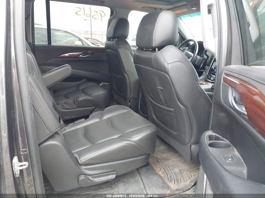 2016 CADILLAC ESCALADE ESV auction photo 8