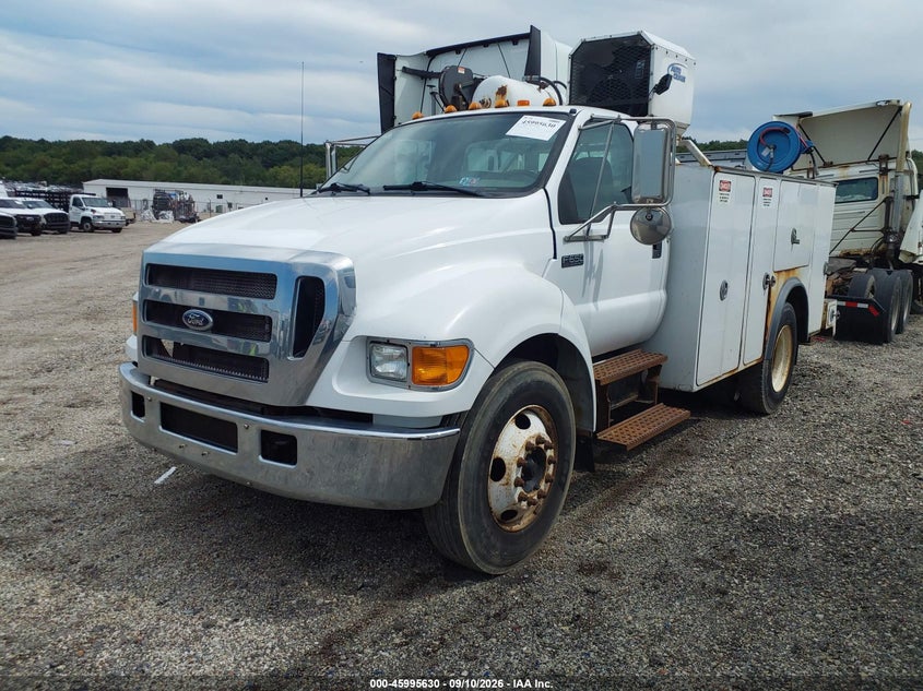 2005 FORD F-650 — zdjęcie 2