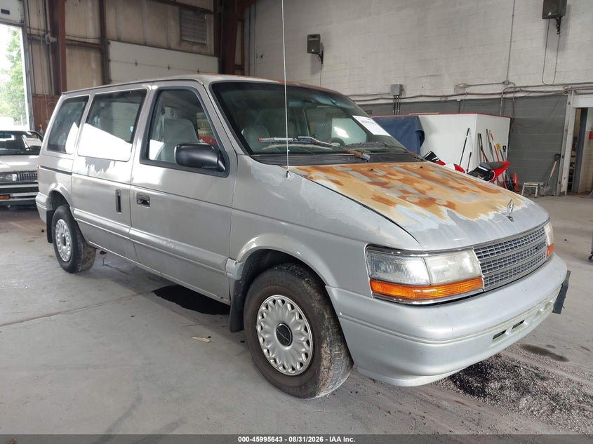 1995 PLYMOUTH VOYAGER auction photo 1