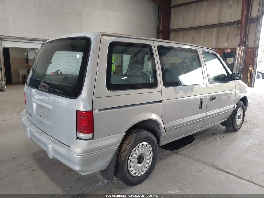 1995 PLYMOUTH VOYAGER auction photo 4