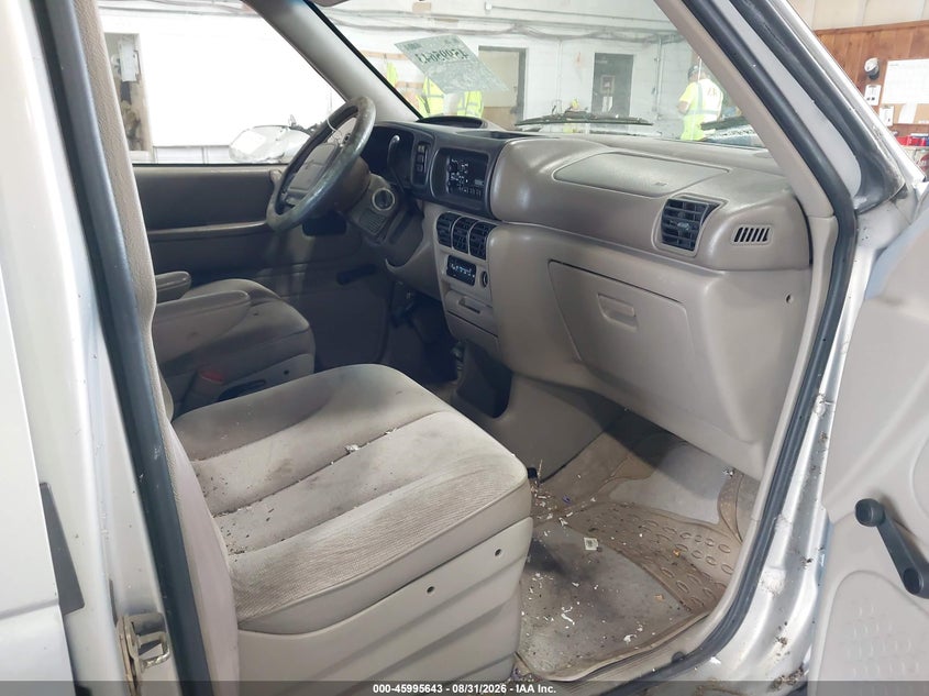 1995 PLYMOUTH VOYAGER auction photo 5