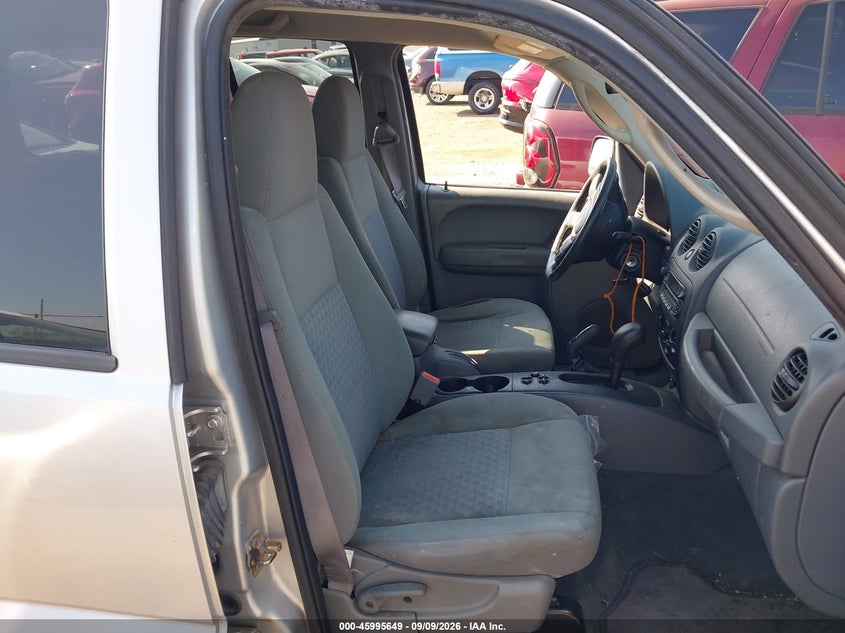 JEEP LIBERTY 2006 VIN 1J4GL48K76W275495