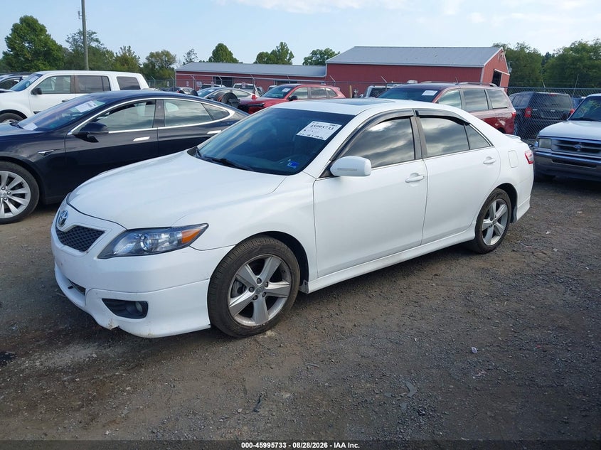 2011 Toyota Camry, Front End, IAAI, VIN 4T1BF3EK9BU739006 — photo 2