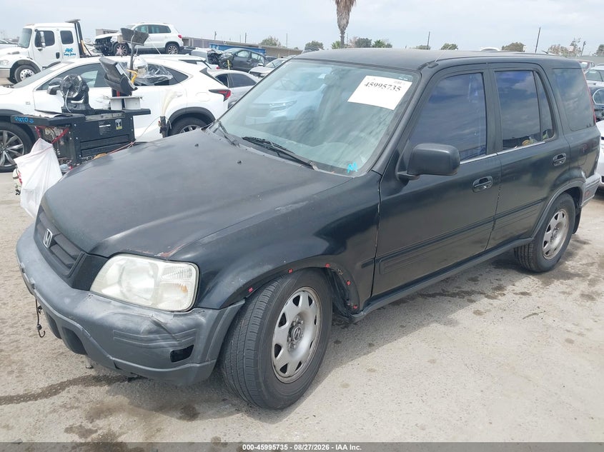 2000 Honda CR-V, Theft Recovery, IAAI, VIN JHLRD2845YC013435 — photo 2