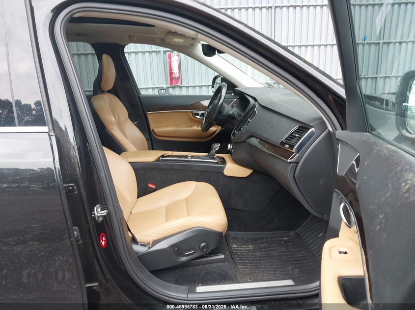 2016 VOLVO XC90 auction photo 5