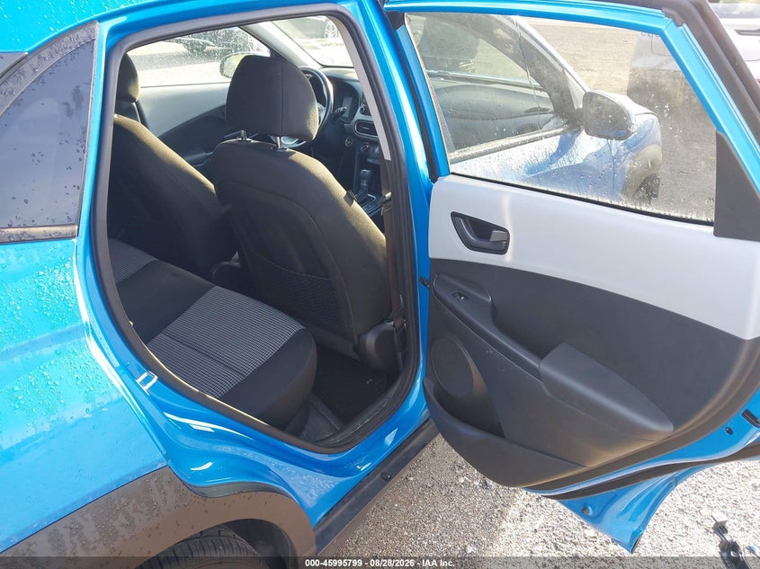 2021 HYUNDAI KONA auction photo 8