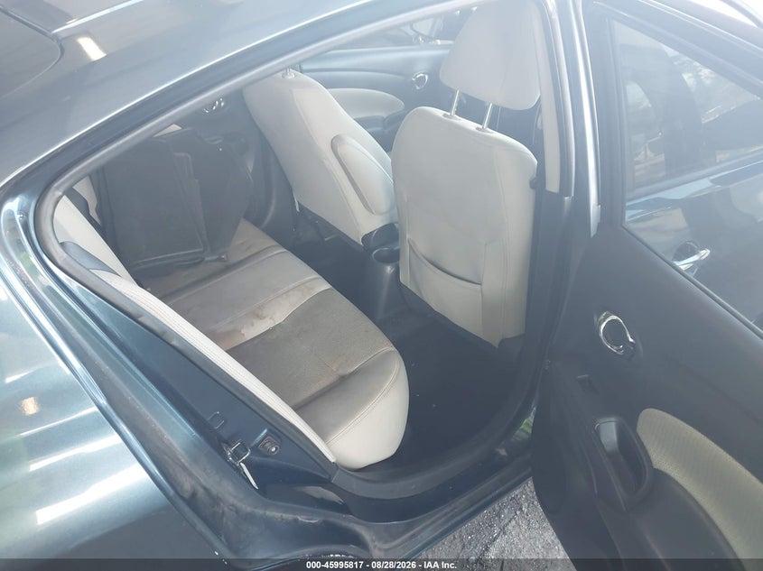 2017 NISSAN VERSA auction photo 8