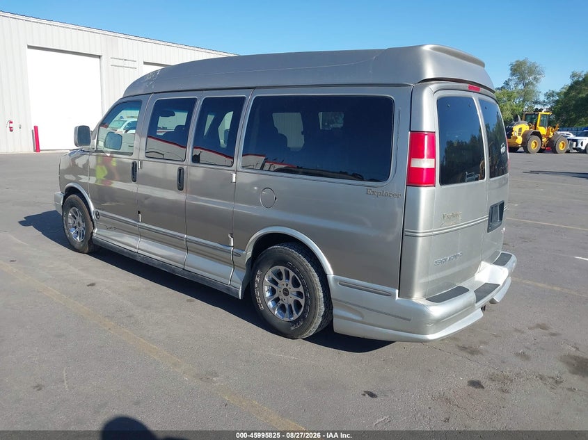 2004 GMC SAVANA auction photo 3
