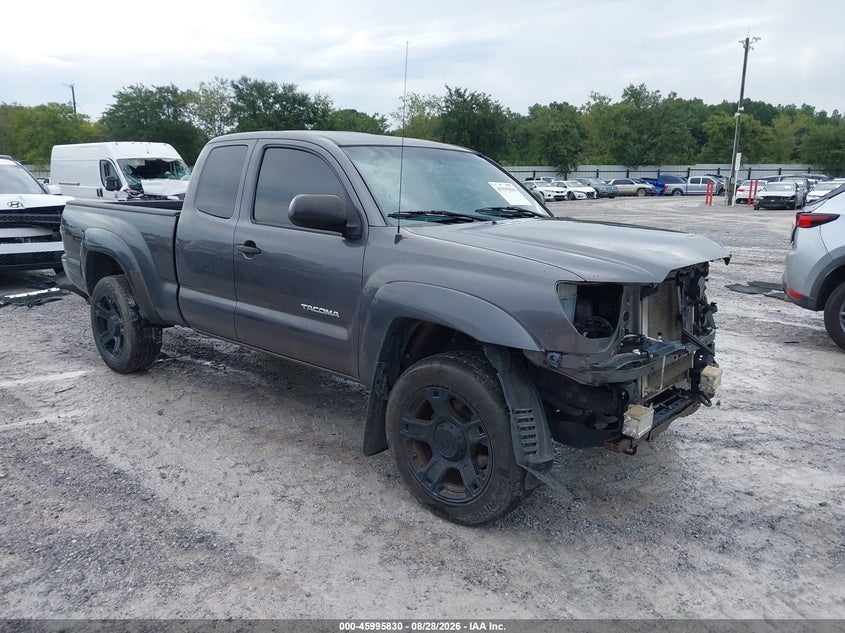 2013 TOYOTA TACOMA auction photo 1