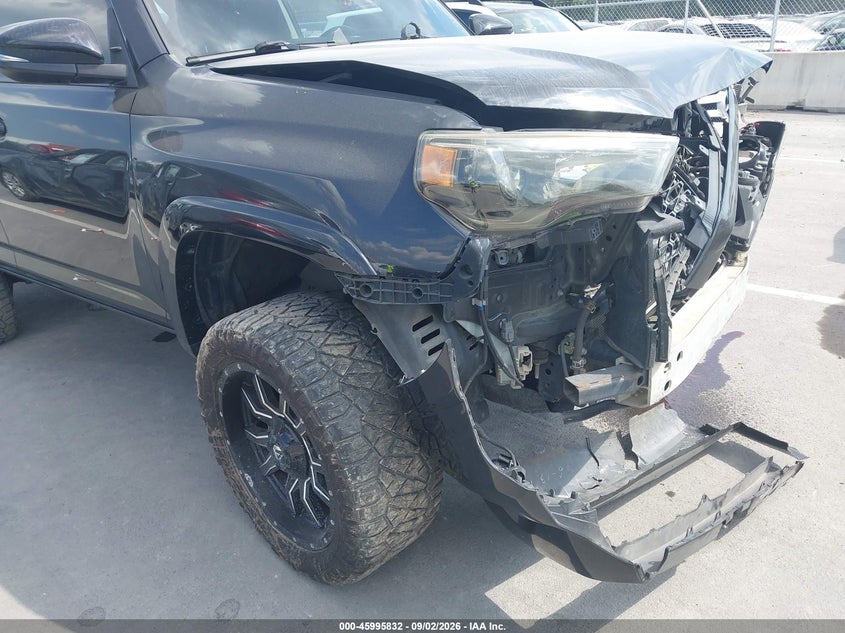 TOYOTA 4RUNNER - zdjęcie 19
